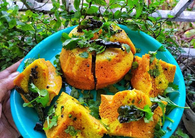 Simple Way to Prepare Speedy Sour &amp; Sweet Coriander Dhokla