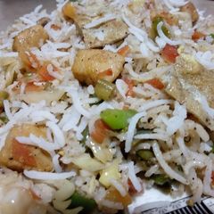 Egg fried rice A picture of Egg fried rice.