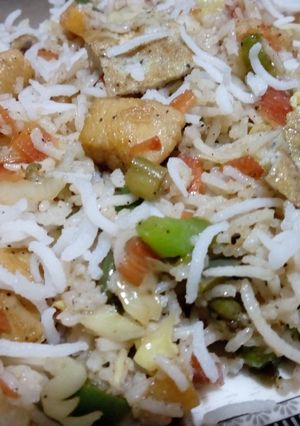 A picture of Egg fried rice.