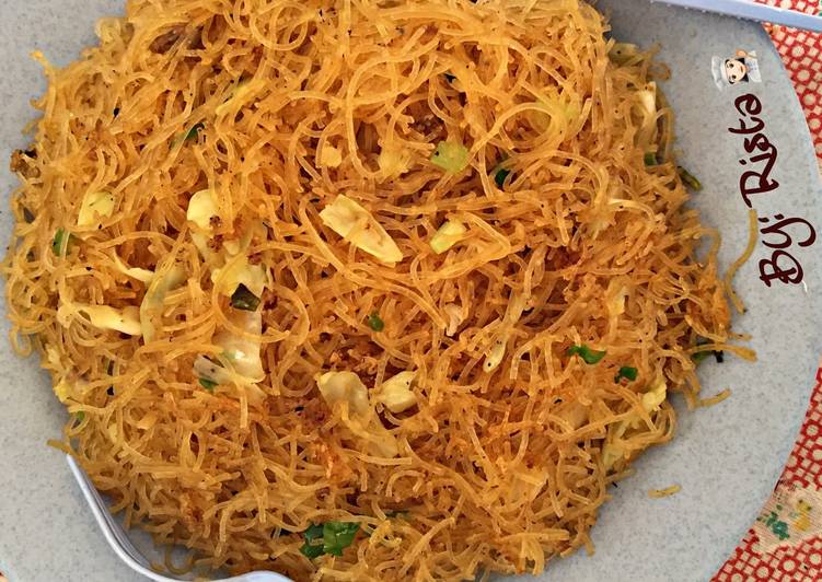 Resep Bihun goreng rumahan oleh Rista Khofifah - Cookpad