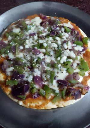 A picture of Veg pizza.