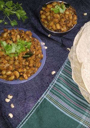 A picture of White lobia's Dry Curry / Black eyed Bean's Curry.