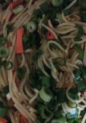 A picture of Chowmein.