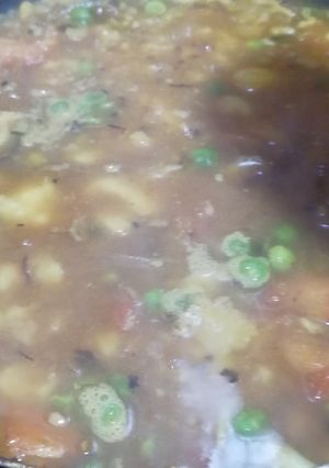 आलू झोल (Aloo jhol recipe in hindi) रेसिपी मुख्य फोटो