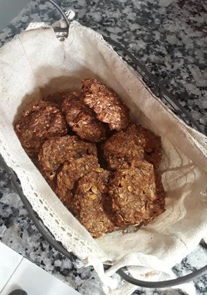Una foto de Galletas avena granola cacao manzana y canela