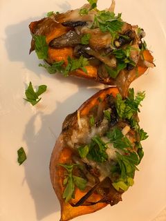 Töltött vega édesburgonya recept fotója