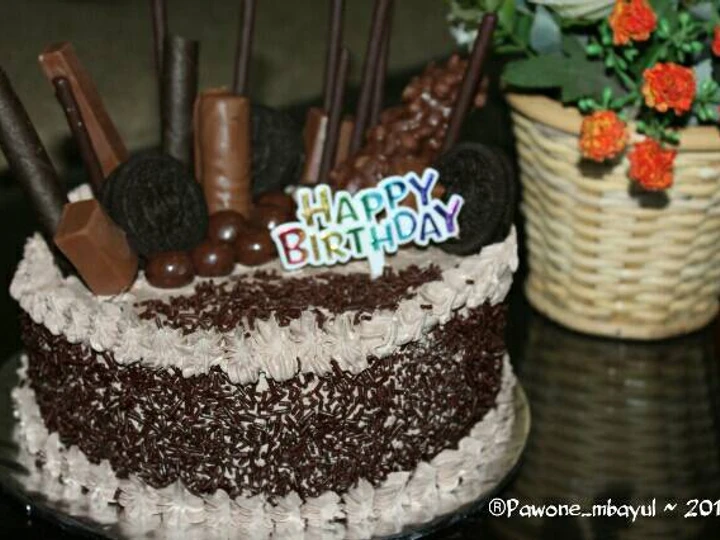 Cara Simple Membikin Resep  Chocolate Birthday Cake yang Enak, Enak