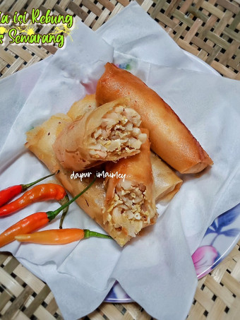 Bagaimana Menyiapkan Lumpia isi Rebung (khas semarang) Sederhana Dan Enak