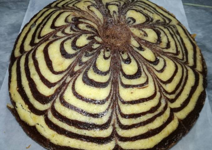 https://img-global.cpcdn.com/recipes/dc86f36dae5cda35/680x482cq70/zebra-cake-without-oven-recipe-main-photo.jpg