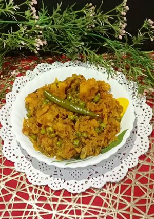 A picture of Mooli Sabzi.