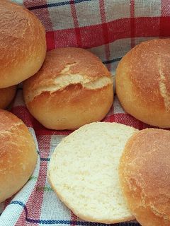 Tejes Zsemle recept fotója
