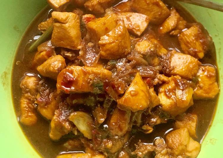 Resep Semur ayam pedas oleh Sinta Dewi Andriani Cookpad