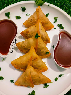 पंजाबी समोसा (punjabi samosa recipe in Hindi) रेसिपी मुख्य फोटो