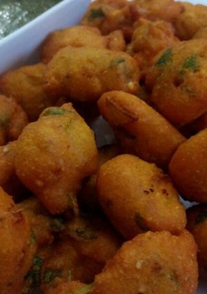 A picture of Mong ki dal ke pakoray.