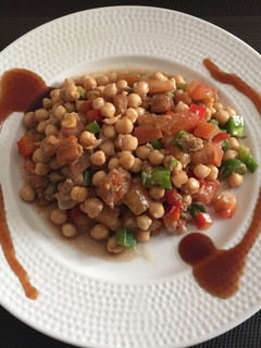 Una foto de Ensalada fría garbanzos