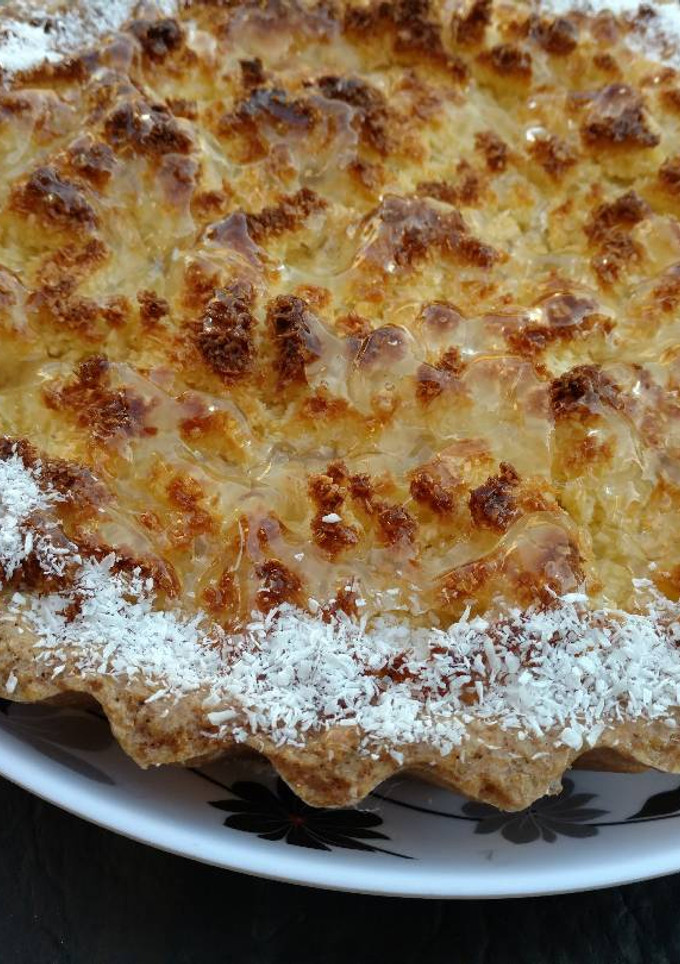 Una foto de Tarta de coco con dulce de leche