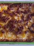 Rustico di pasta sfoglia con philadelphia, patate e salsiccia di Norcia