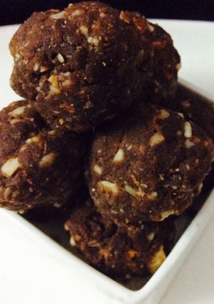 A picture of Chocolate almond laddo.