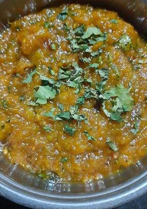 काशीफल की खट्टी मीठी सब्जी (kashifal ki khatti meethi sabzi recipe in Hindi) रेसिपी मुख्य फोटो
