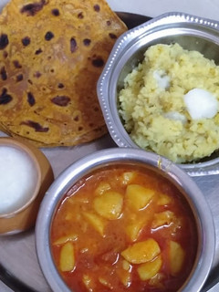 સાત્વિક ભોજન(satvik bhojan recipe in Gujarati) રેસીપી મુખ્ય ફોટો