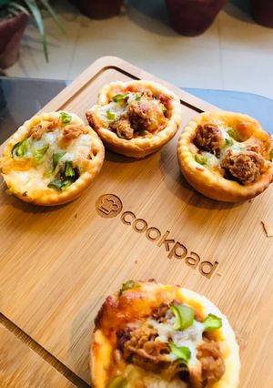 A picture of Mini Pizza Tarts.