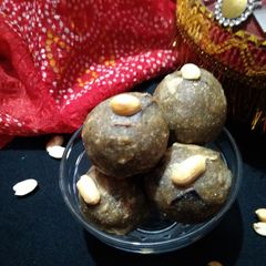 A picture of Bajra churma Laddoo.