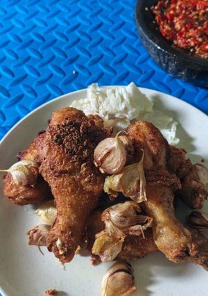 Foto resep Ayam Goreng Ketumbar Bawang Putih Satset