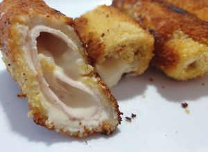 Une photo de Croque roulé pané