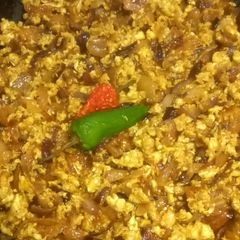 Anda paiaz bujia🥚🥚🧅🧅🌶️ A picture of Anda paiaz bujia🥚🥚🧅🧅🌶️.