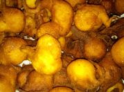 Una foto de buñuelo de membrillo