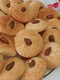 Una foto de Un forma fácil y rápida de hacer galletas marroquíes deliciosas