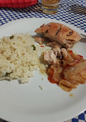 Una foto de Pollo con mostaza y miel