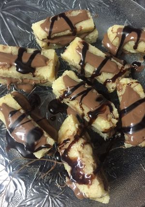 A picture of Home made Pineapple and chocolate toffee.