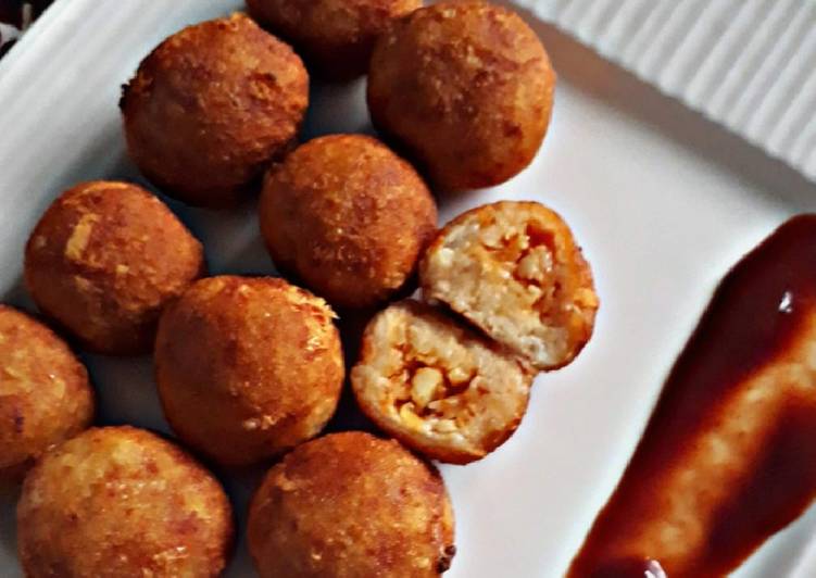 Recipe of Gold Cheese Potato Bombs