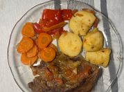 Una foto de bistec a la criolla