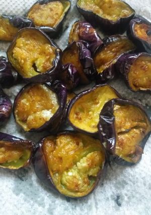 बैंगन भाजा (Baingan bhaja recipe in Hindi) रेसिपी मुख्य फोटो