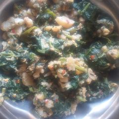 A picture of Moli palak bhujiya.