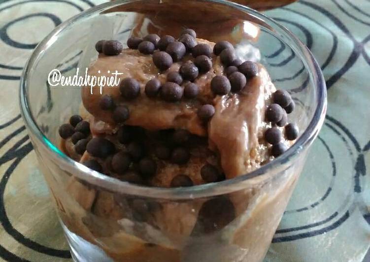 Banana Nutella Es Cream with Crispy Ball Dark