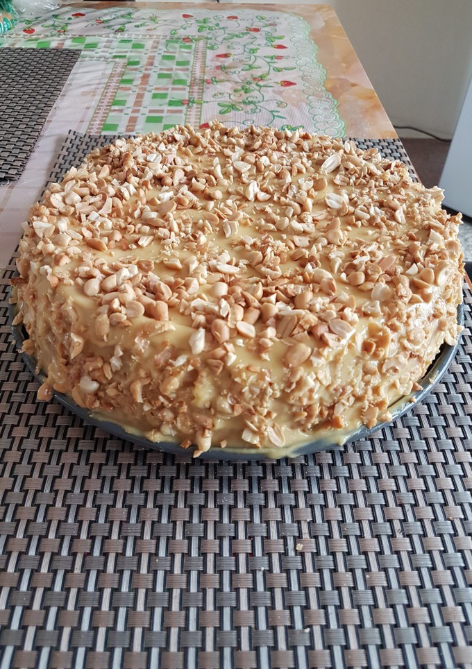 Una foto de Bizcocho con crema y maní