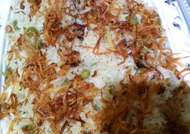 Recipe of Quick Garlic Mater Pulao with Koftay Aalu #CookpadApp