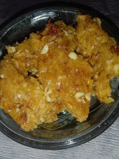 एप्पल की बर्फी (Apple ki barfi recipe in hindi) रेसिपी मुख्य फोटो