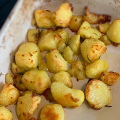 A picture of Roast potatoes.