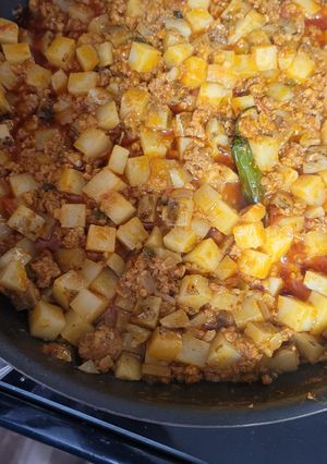 Una foto de Papas con longaniza (chorizo) fácil y delicioso