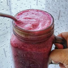 A picture of Pear Apple and Pitaya Juice.
