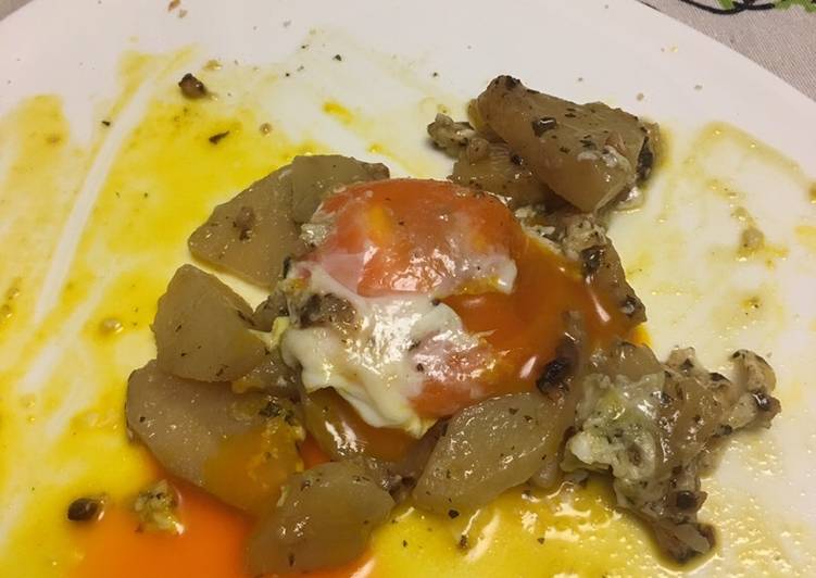 Uova a spezzatino con patate