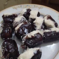 A picture of Stuffed Dates | Ramazan Special 🌴🌛🌴.