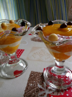 Una foto de Copa de mango y yogures