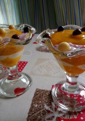 Una foto de Copa de mango y yogures