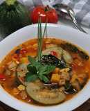 Cukkinis, sütőtökös, kukoricás "minestrone" leves (vegán)