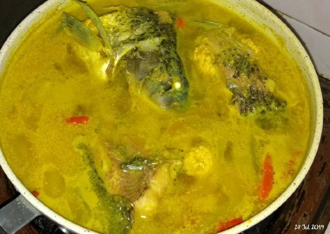 Resep Ikan mas masak kuah kuning Anti Gagal